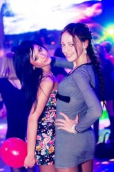 Фото с вечеринок с веселящим газом N2O